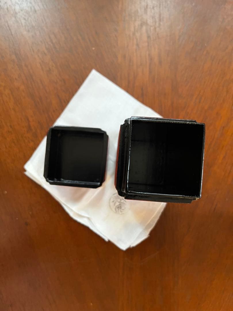 茶道具 刻莨入れ　朱一閑