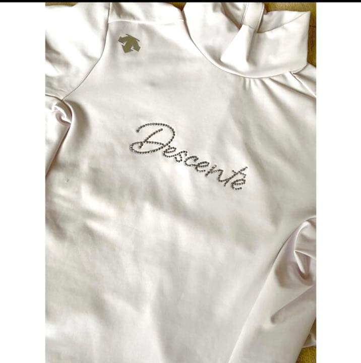 デサントゴルフ　LUXE クリスタルコレクション サイズ：S ピンクパープル