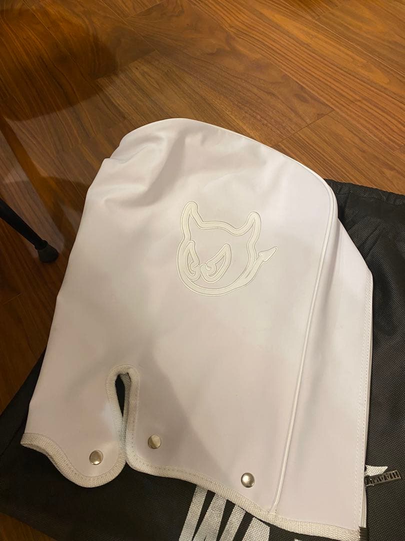 WAAC ホワイト キャディバッグとカートバック