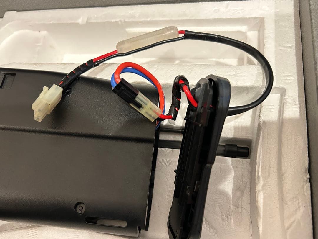 【最終値下】東京マルイ　P-90 ライトカスタム