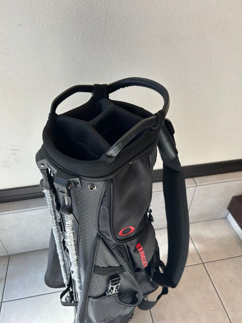 Oakley オークリー キャディバッグ BLACKOUT ゴルフ用
