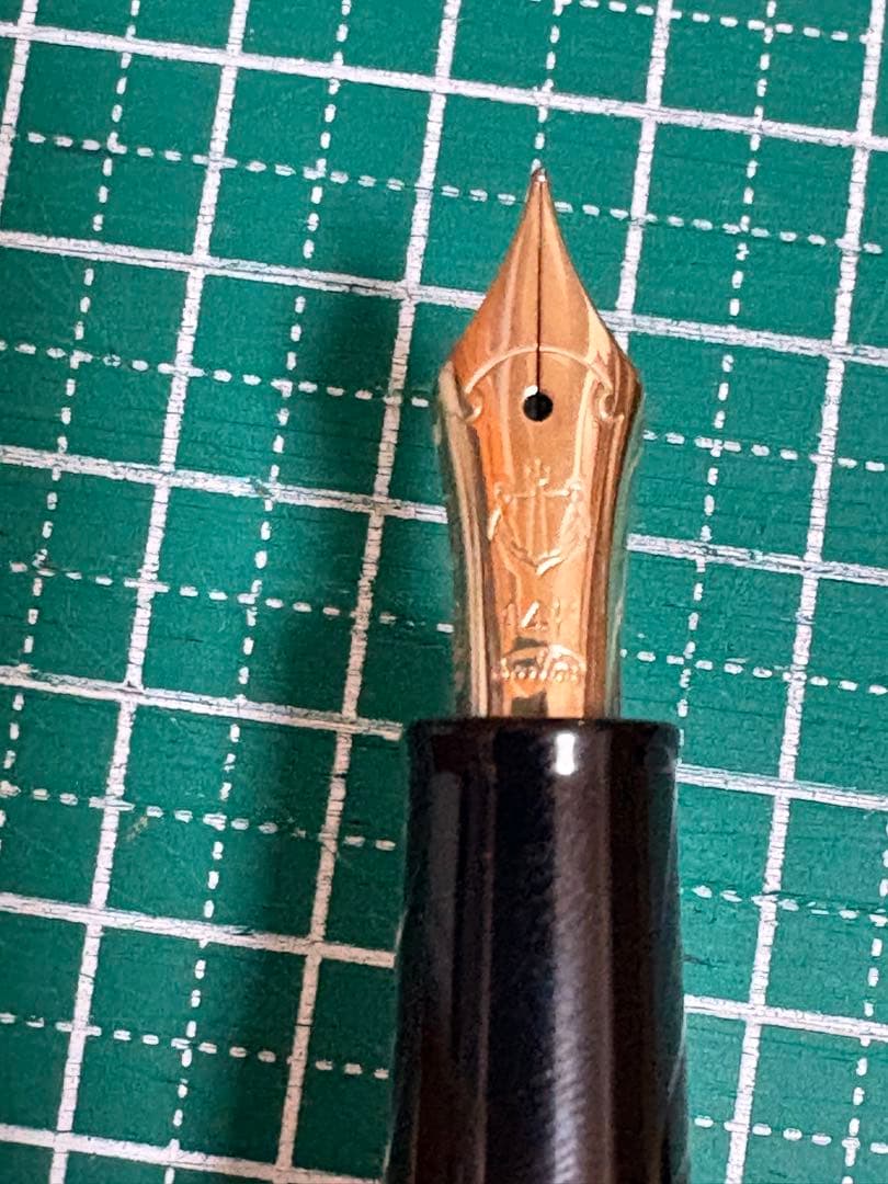 【匿名配送】セーラー 万年筆 黒 M 14K ペンケース付き