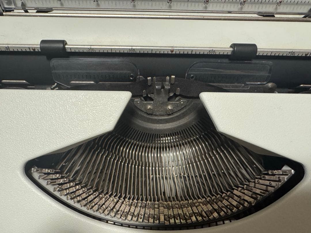 オリンピア　タイプライター トラベラー　Olympia Traveller