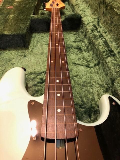 BacchusユニバーサルシリーズBJB+BJB-1R-FLフレットレス改