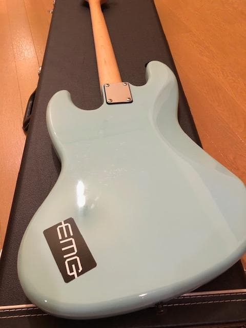 BacchusユニバーサルシリーズBJB+BJB-1R-FLフレットレス改