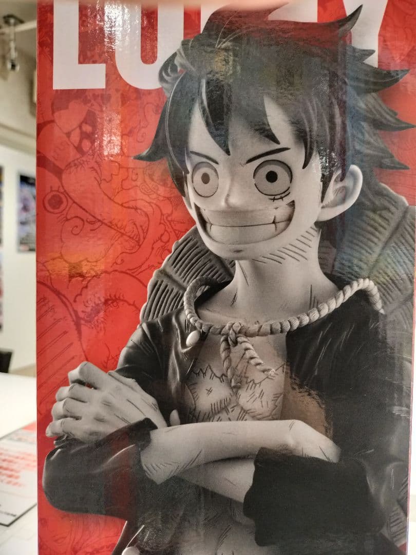 ONEPIECE BASE SHOPくじ コミックスカラーフィギュア賞 ルフィ