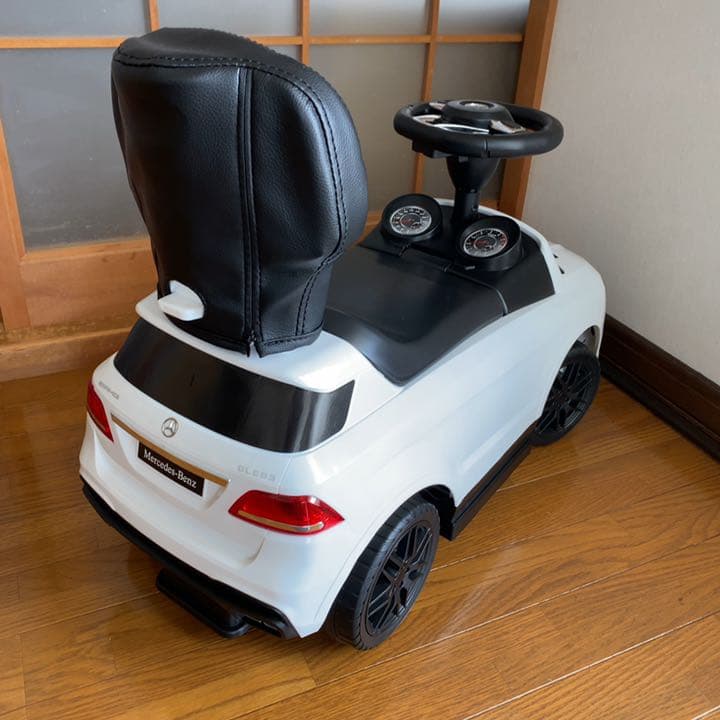 メルセデスベンツ　手押し付き