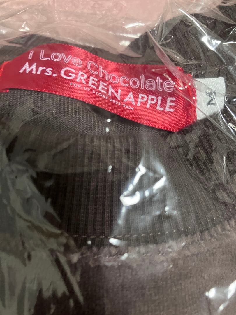 新品未使用　ミセスグリーンアップル　バレンタイン ポップアップ　ルームウェア 上