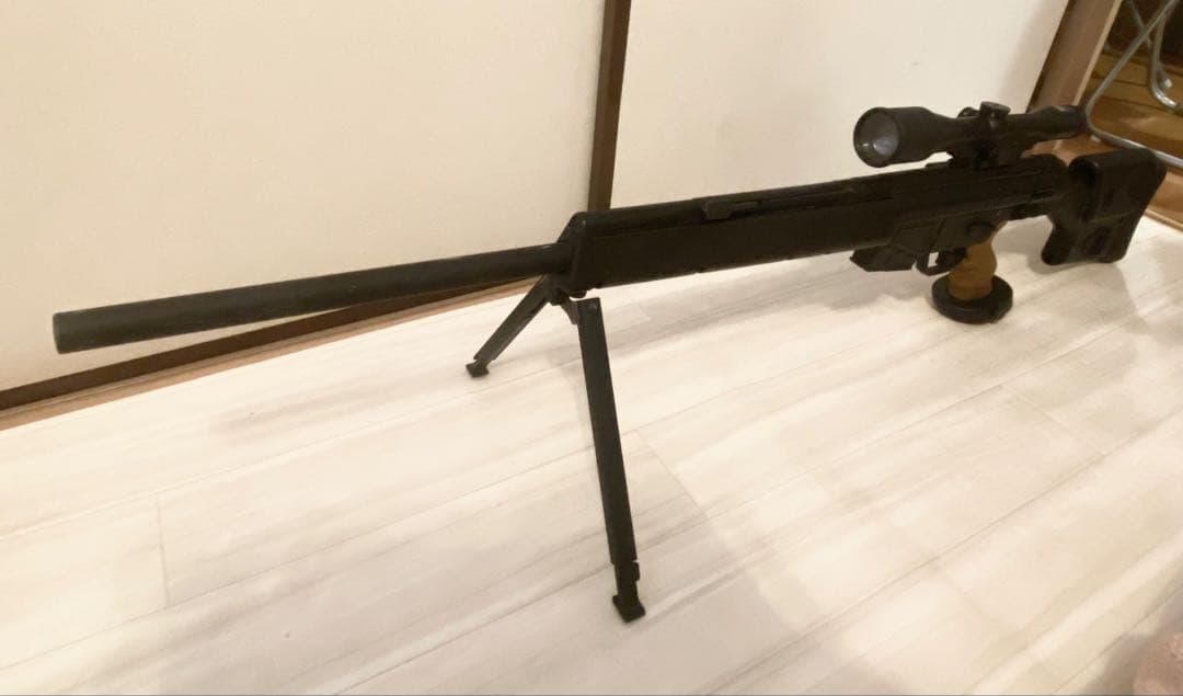 東京マルイ電動ガン　PSG-1 マガジン4個付き　ホップパッキン交換済みメンテ済