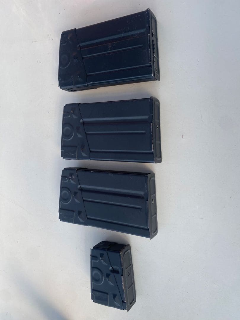 東京マルイ電動ガン　PSG-1 マガジン4個付き　ホップパッキン交換済みメンテ済