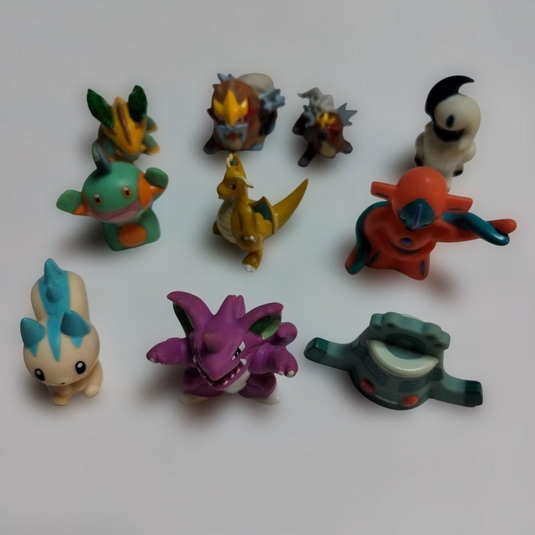 ア*ル様 ポケモン フィギュア、指人形 セット 111体
