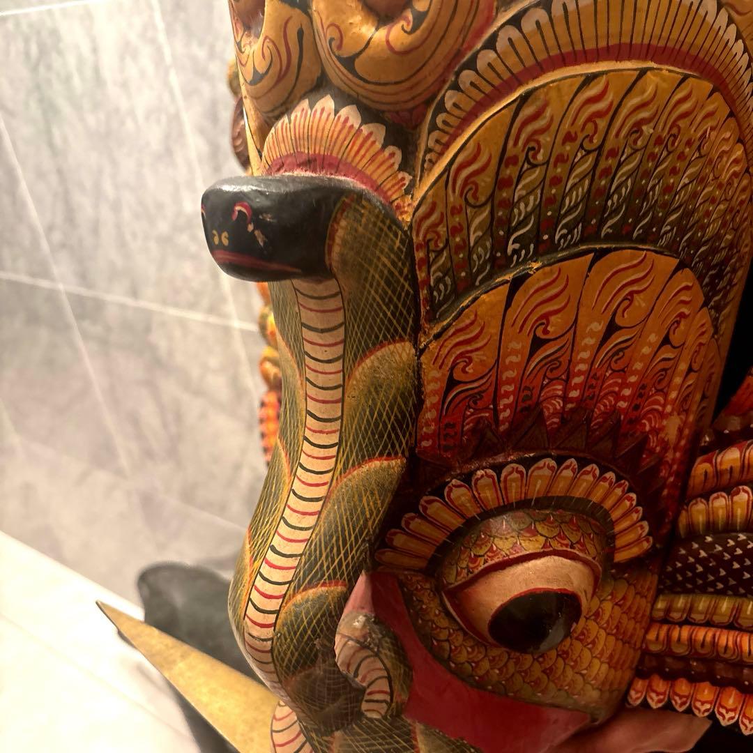 ヴィンテージ　インドネシア ヒンドゥー教の神様ガルーダのとてつもない雰囲気の彫刻