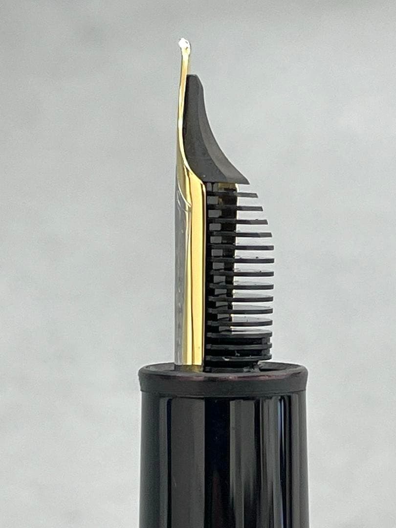 モンブラン MONTBLANC P146ル・グラン 万年筆 プラチナクラシック