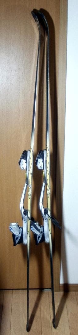 「踏むだけ　ターン」カービングスキー　ELAN168ｃｍ　メンズ　サロモン800