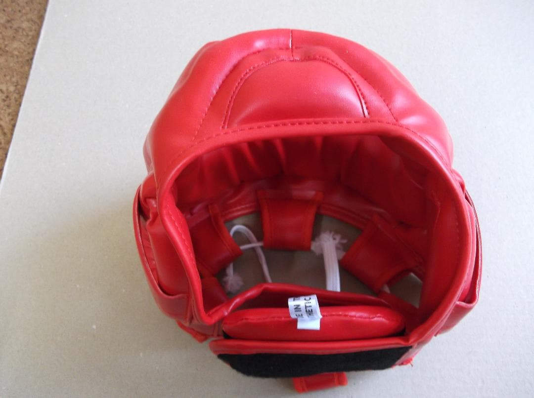 THAISMAI　ヘッドギア レッド　ヘッドガード　Sサイズ　キックボクシング