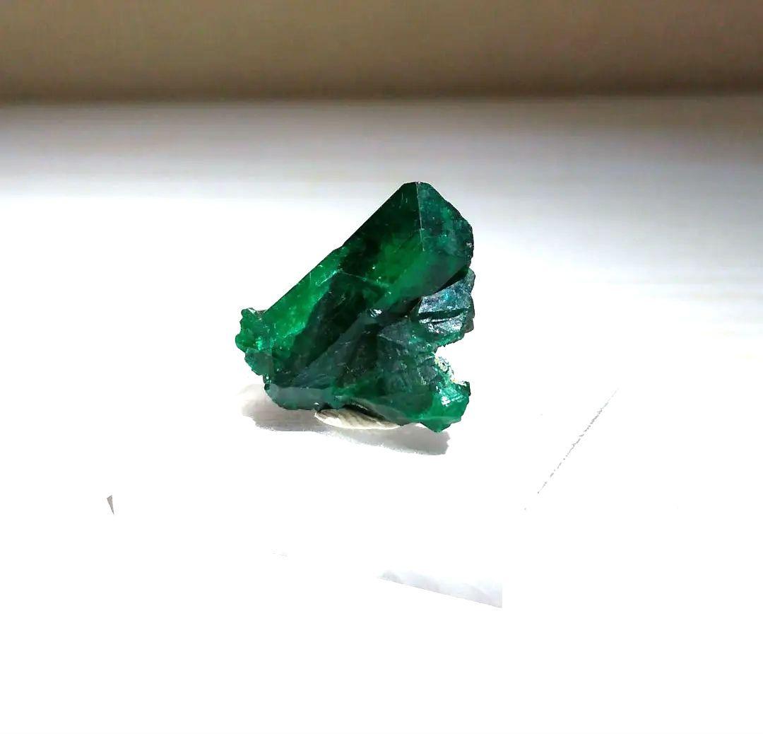 ダイオプテーズ（翠銅鉱）　単結晶　宝石鉱物標本