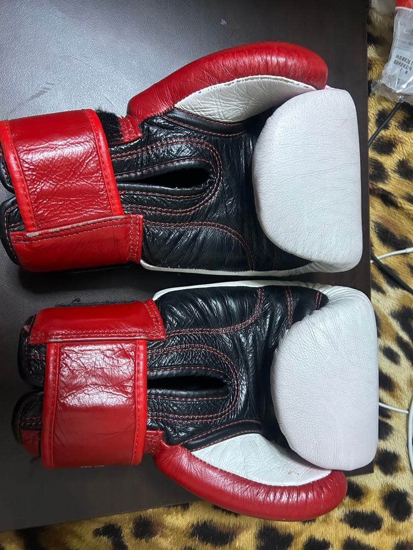 RISE×WINDYボクシンググローブ 10oz ホワイト/レッド