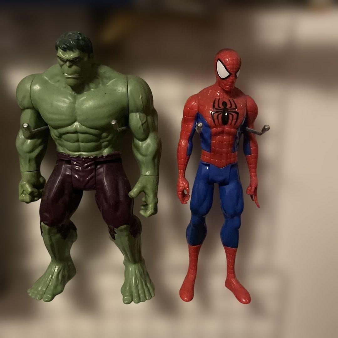 激レア！ハルクとスパイダーマン フィギュアセット　手足可動式