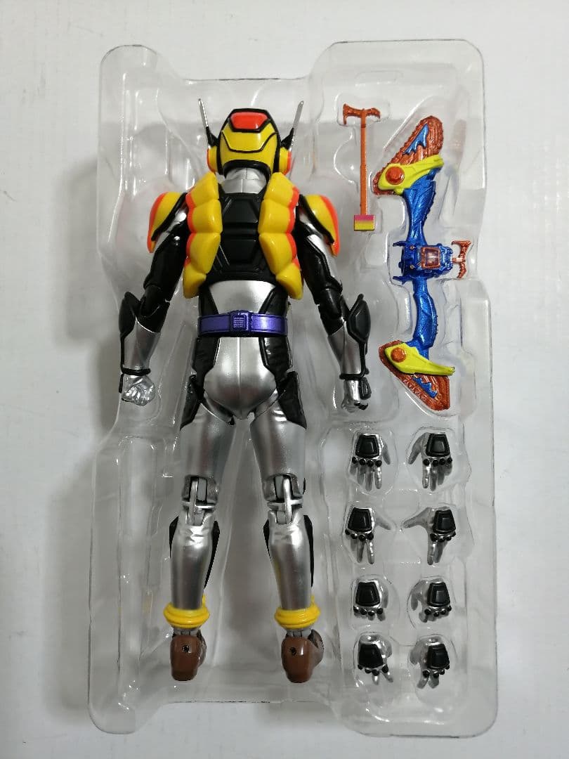 フィギュアーツ　仮面ライダー　ヴァレン　ヴラム　S.H.Figuarts