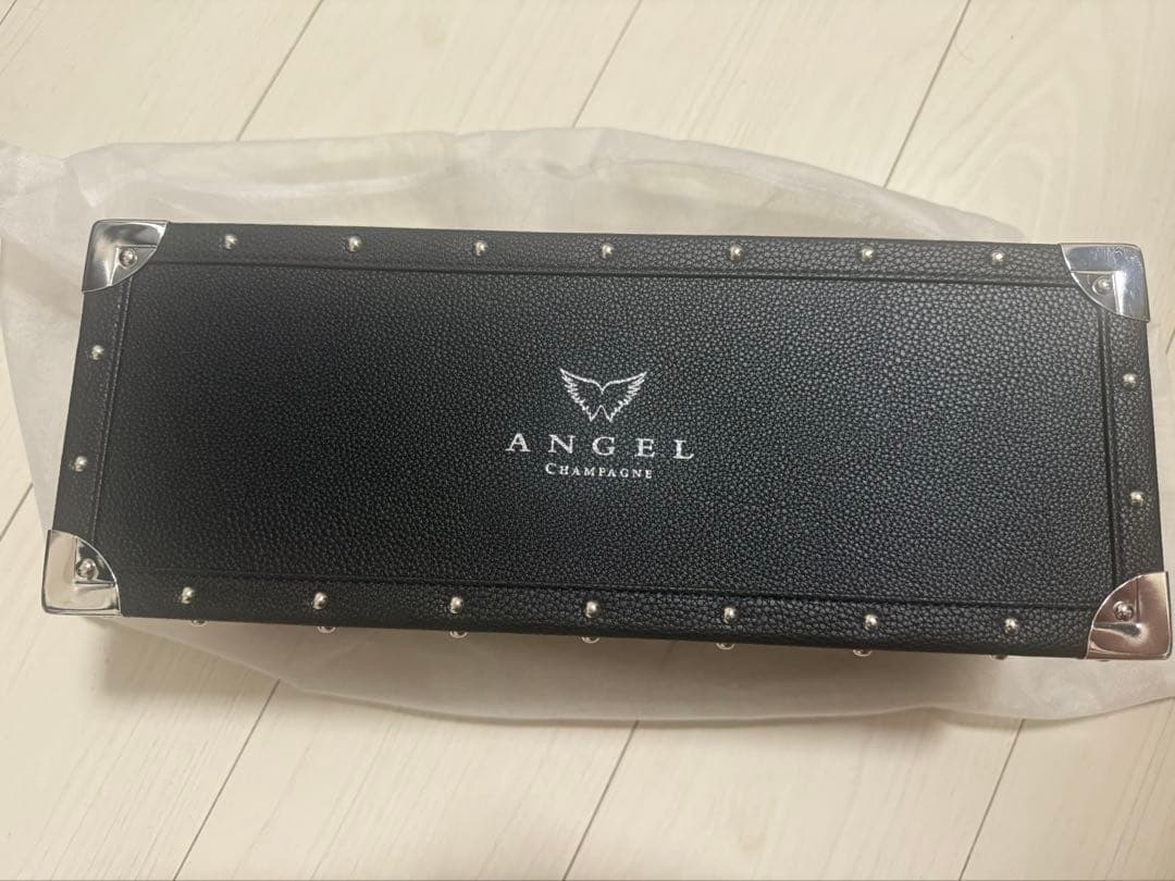 【新品未開封】エンジェルシャンパン　ブラック