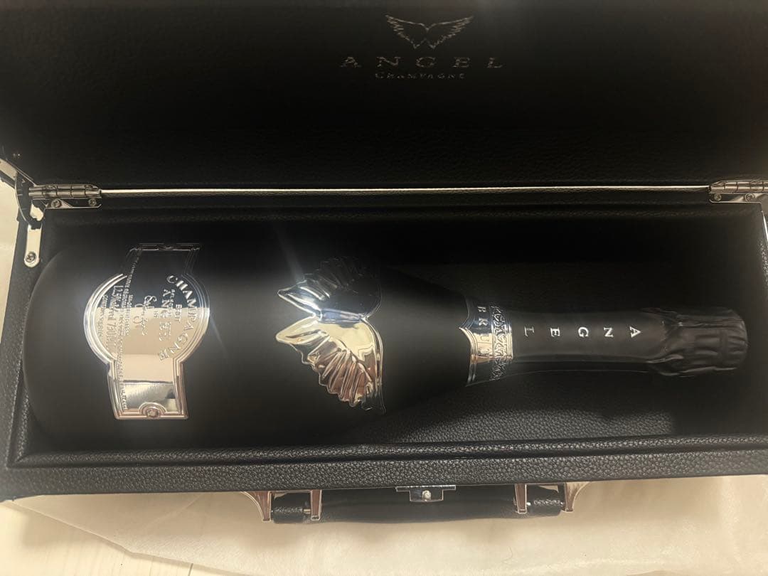 【新品未開封】エンジェルシャンパン　ブラック