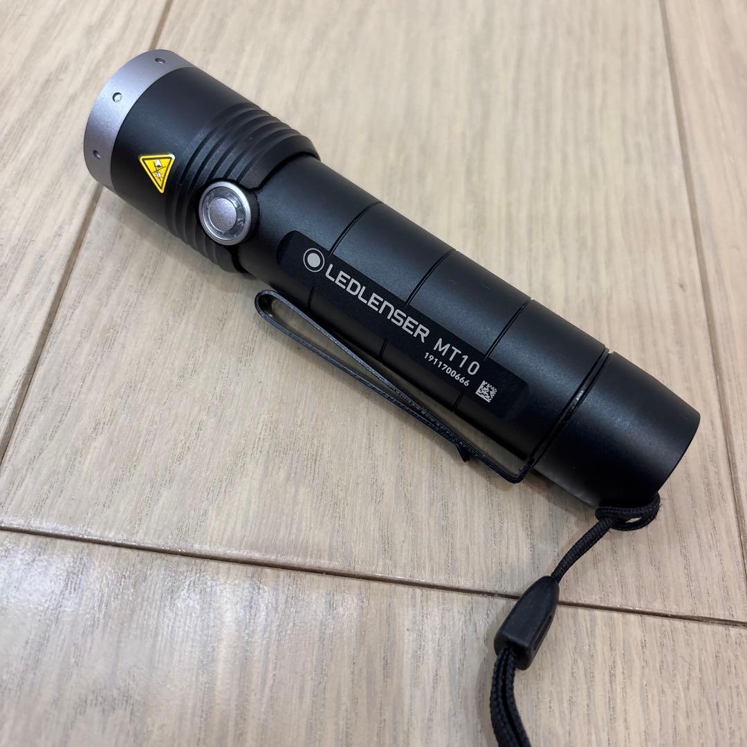 LEDLENSER MT10 懐中電灯