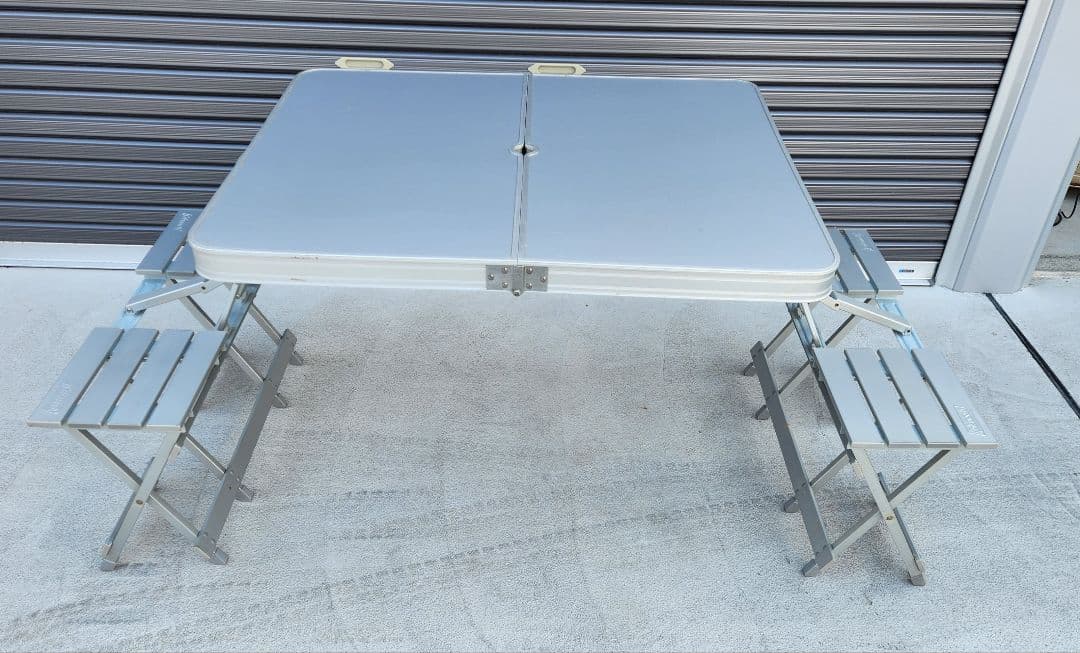 コールマン 折りたたみピクニックテーブル ベンチ一体型 アルミ製