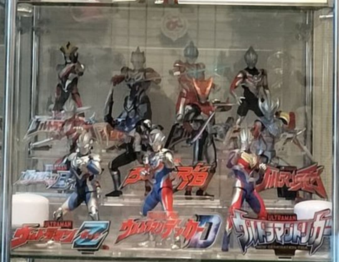 セール中！中古 ウルトラマン ニュージェネレーション アクリルロゴディスプレイ