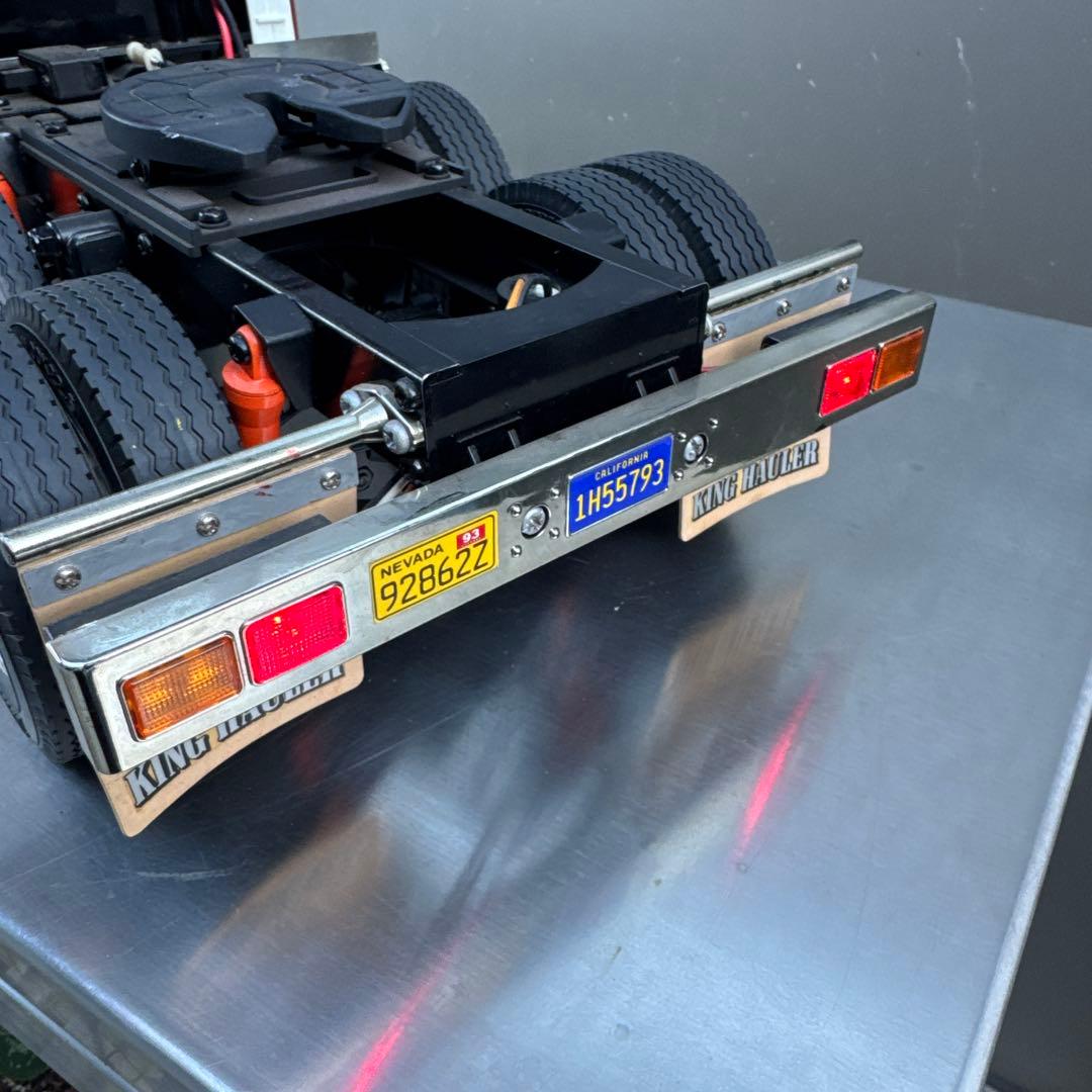 タミヤ 1/14 電動RCトレーラーヘッド キングハウラー