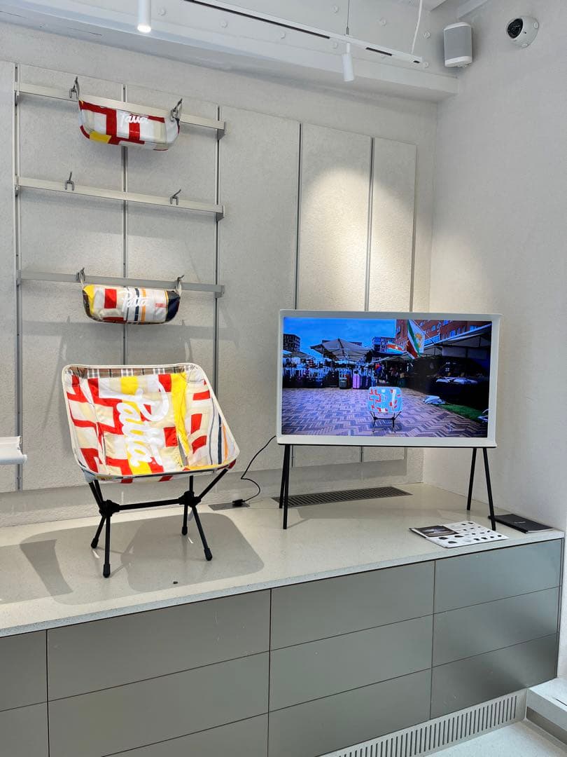 【新品、パリ購入、非売品トート】Patta Helinox Chair One