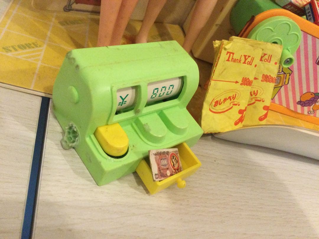 注目！旧タカラ　リカちゃんのおしゃべりストア　人形4体着き　昭和レトロ　ジャンク