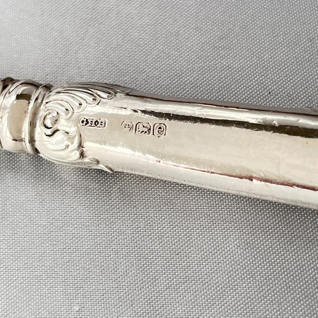 【Alfred Biggin & Son】 【純銀ハンドル】ロココのレターナイフ