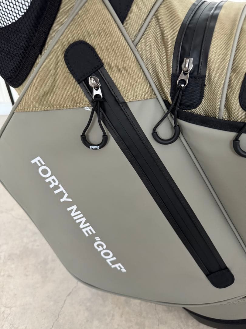 TFW49　キャディーバッグ　ベージュ　ネームタグ付き