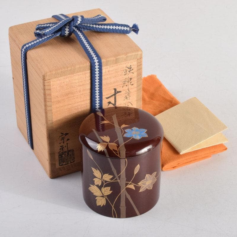 茶道具　吉田利昭（宗利）作　鉄線蒔絵　寸切茶器　棗　共布共箱　V　8842
