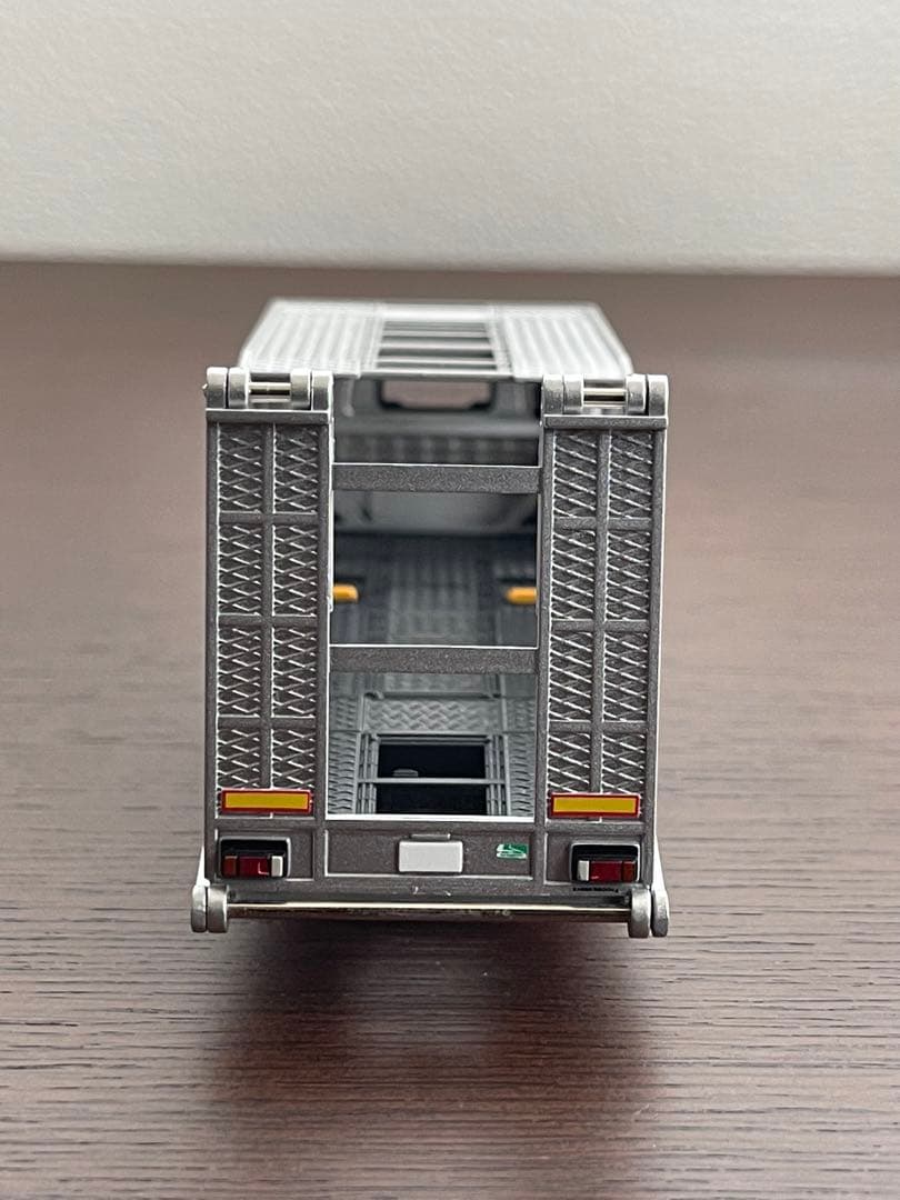 トミカリミテッドヴィンテージネオ LV-N221 日産 アトラス