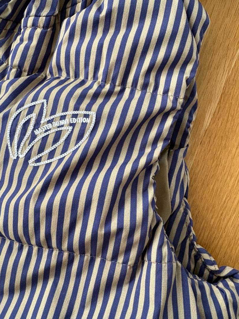 【新品】MASTER BUNNYフード付ダウンベスト　マスターバニーSサイズ