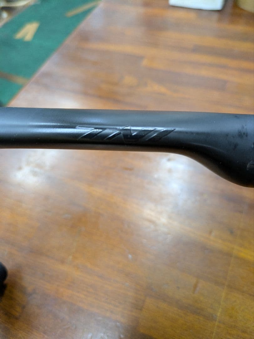 TNI AEROFAST　カーボンハンドル　幅400