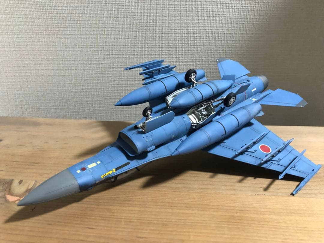航空自衛隊　F-2B プラモデル