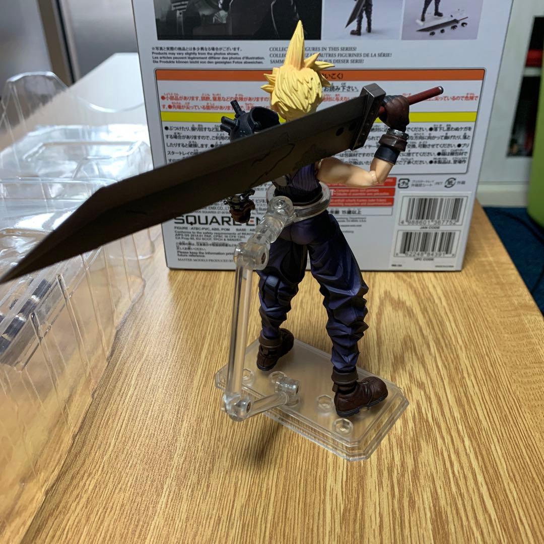 ファイナルファンタジーVII クラウド・ストライフ ブリングアーツ