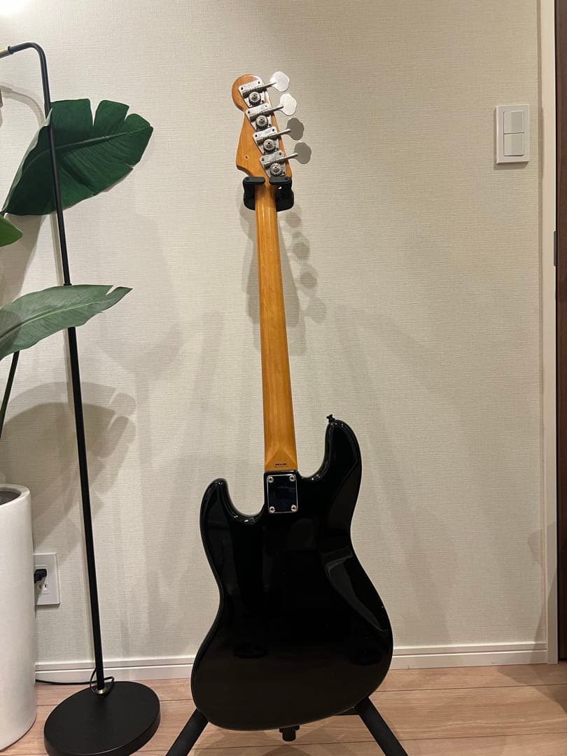 ベース Fender Japan 62 Jazz Bass