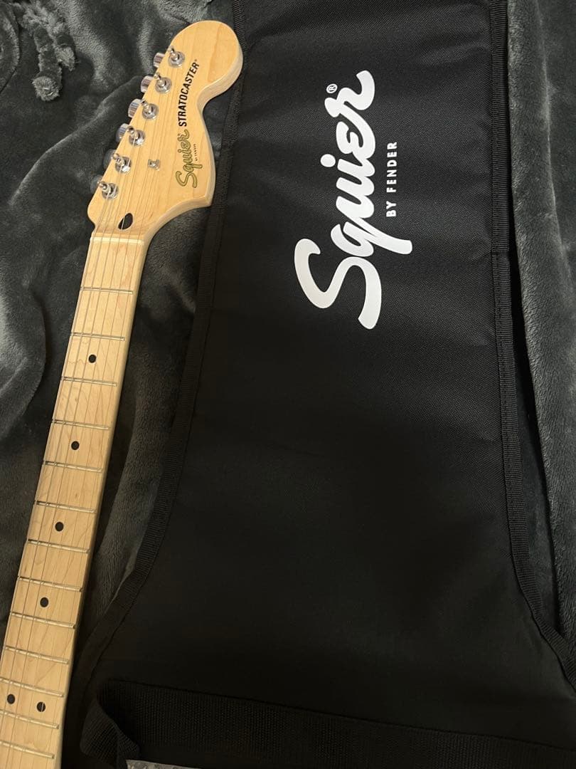 【新品未使用】値下げ致しました！Squier by Fender エレキギター