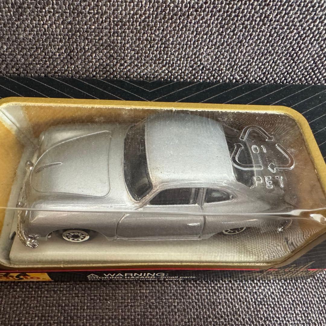 Maisto製ミニカー 12台セット