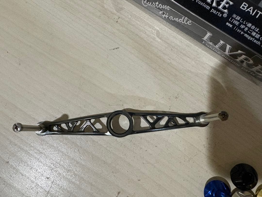 ★☆メガテック リブレ　クランク　フェザー　110 ガンメタ　新品同様