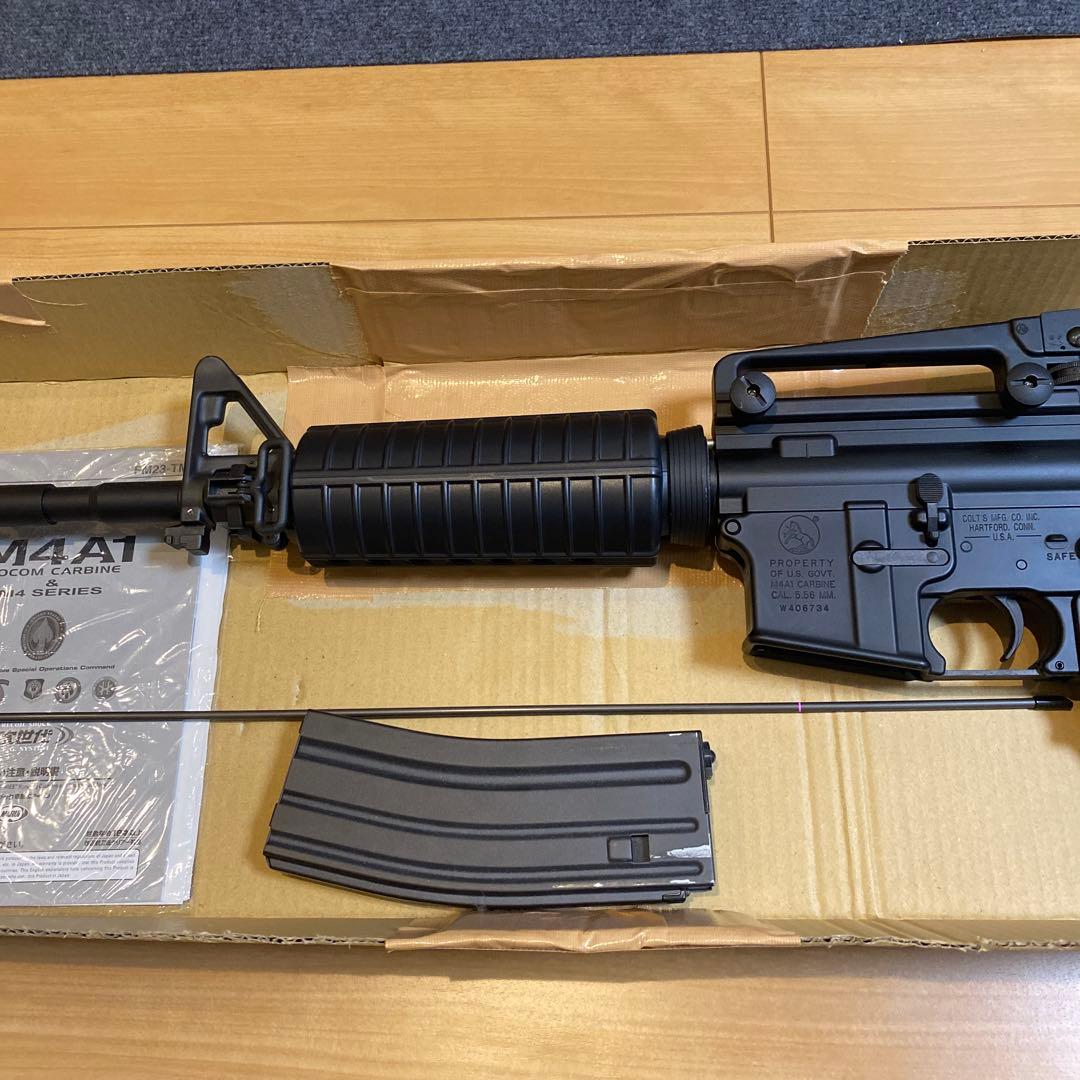 東京マルイ M4A1カービン 18歳以上次世代電動ガン