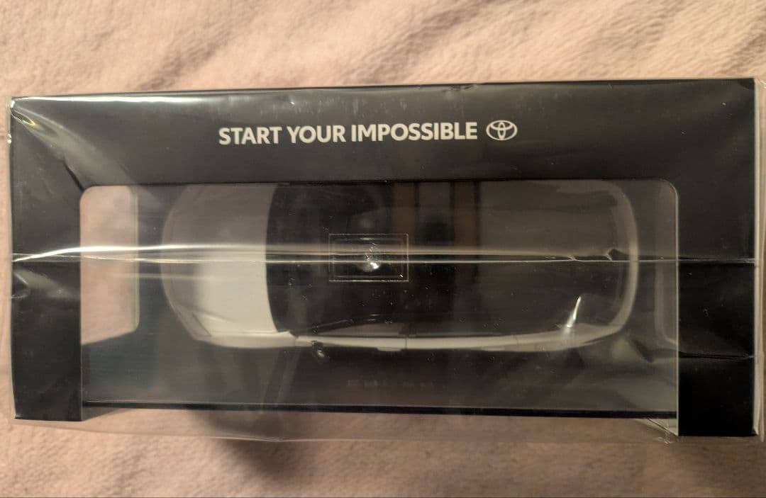 トヨタ CROWN ESTATE ミニカー ホワイト