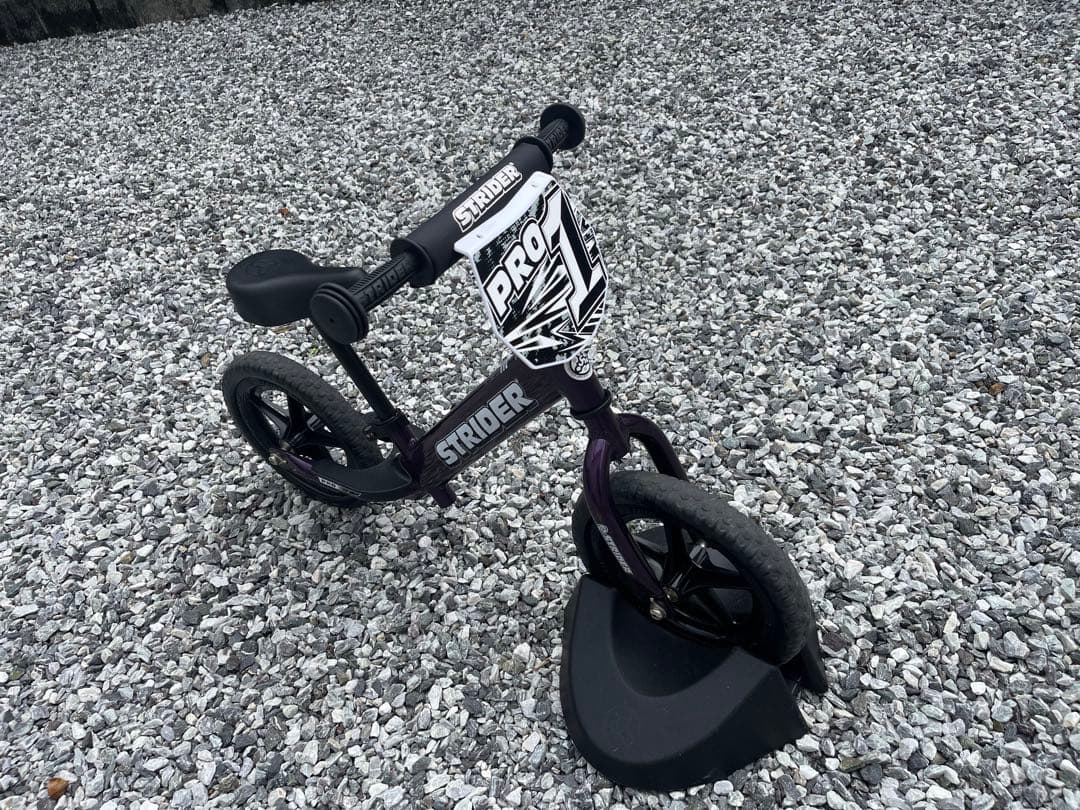 【値下げ】ストライダー プロ )12インチ 本体 メタリックパープル 日本正規品