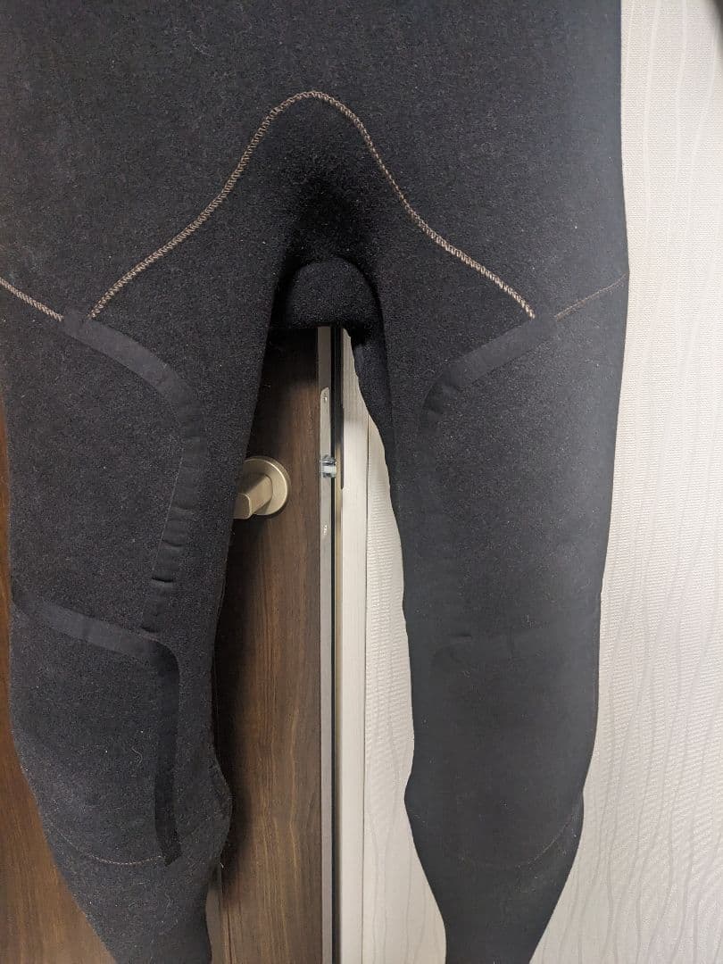 Wave Attack 【DOVE 製】 セミドライ 5mm×3mm　裏起毛