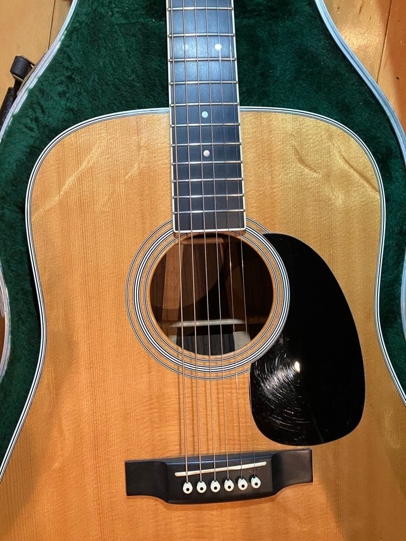 Martin マーチンD-35 ベアクロー　修理済み　ケース付き