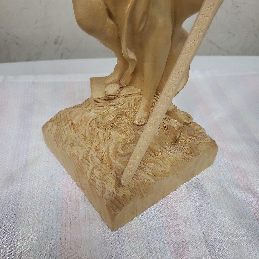 Ｂフライデー蔵出特価希少彫り裁判所のシンボルヒバ材 正義の女神像ユースティティア