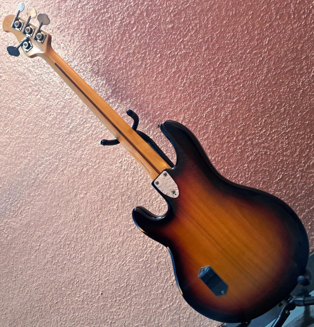 ■FERNANDES SB85 StingRay スティングレイ